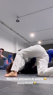 Giovanna Eburneo feet photo thumbnail