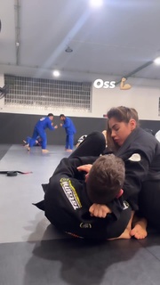 Giovanna Eburneo feet photo thumbnail