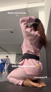 Giovanna Eburneo feet photo thumbnail