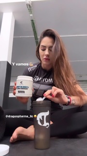 Giovanna Eburneo feet photo thumbnail