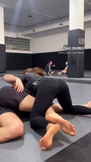 Giovanna Eburneo feet photo thumbnail