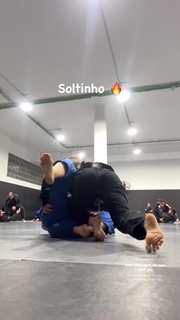 Giovanna Eburneo feet photo thumbnail