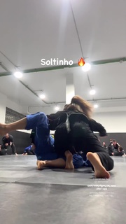 Giovanna Eburneo feet photo thumbnail