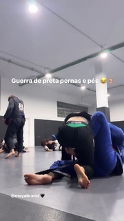 Giovanna Eburneo feet photo thumbnail