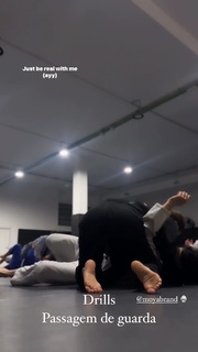 Giovanna Eburneo feet photo thumbnail