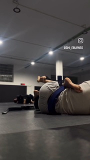 Giovanna Eburneo feet photo thumbnail