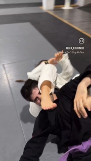 Giovanna Eburneo feet photo thumbnail