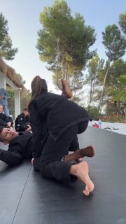 Giovanna Eburneo feet photo thumbnail