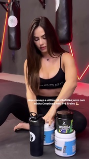 Giovanna Eburneo feet photo thumbnail