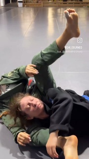 Giovanna Eburneo feet photo thumbnail