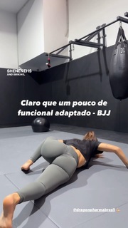 Giovanna Eburneo feet photo thumbnail