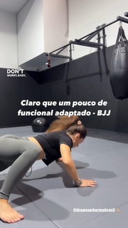 Giovanna Eburneo feet photo thumbnail