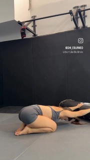 Giovanna Eburneo feet photo thumbnail