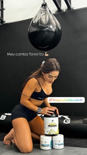 Giovanna Eburneo feet photo thumbnail