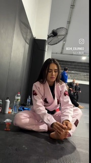 Giovanna Eburneo feet photo thumbnail