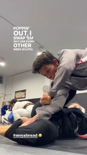 Giovanna Eburneo feet photo thumbnail