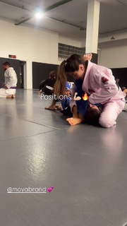 Giovanna Eburneo feet photo thumbnail