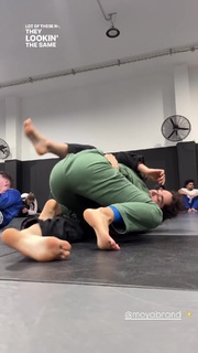 Giovanna Eburneo feet photo thumbnail