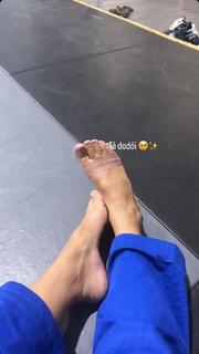 Giovanna Eburneo feet photo thumbnail