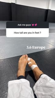 Giovanna Eburneo feet photo thumbnail