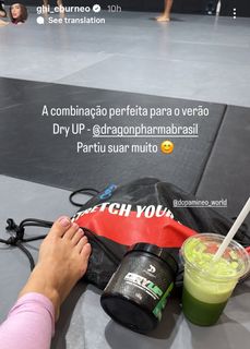 Giovanna Eburneo feet photo thumbnail