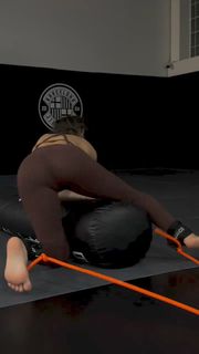 Giovanna Eburneo feet photo thumbnail