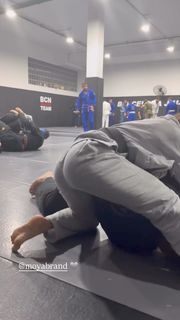 Giovanna Eburneo feet photo thumbnail