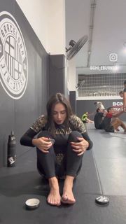 Giovanna Eburneo feet photo thumbnail