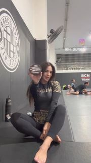 Giovanna Eburneo feet photo thumbnail