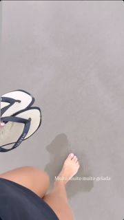 Giovanna Eburneo feet photo thumbnail