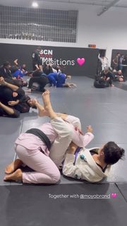 Giovanna Eburneo feet photo thumbnail