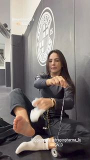 Giovanna Eburneo feet photo thumbnail