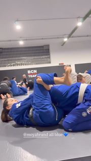 Giovanna Eburneo feet photo thumbnail