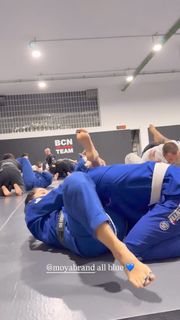 Giovanna Eburneo feet photo thumbnail