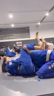 Giovanna Eburneo feet photo thumbnail