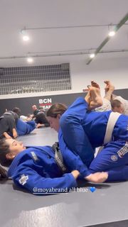 Giovanna Eburneo feet photo thumbnail