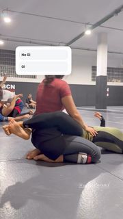 Giovanna Eburneo feet photo thumbnail