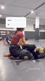 Giovanna Eburneo feet photo thumbnail