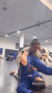 Giovanna Eburneo feet photo thumbnail