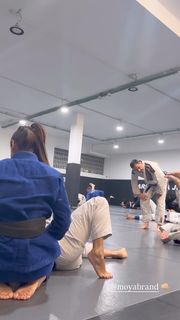 Giovanna Eburneo feet photo thumbnail