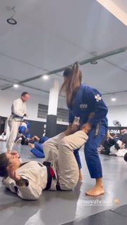 Giovanna Eburneo feet photo thumbnail