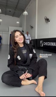 Giovanna Eburneo feet photo 20