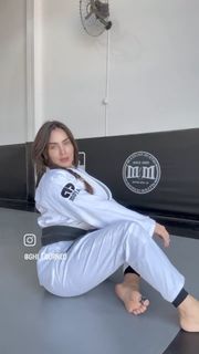 Giovanna Eburneo feet photo 3