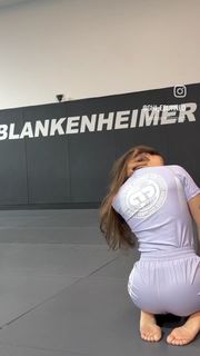 Giovanna Eburneo feet photo 17