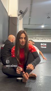 Giovanna Eburneo feet photo 6