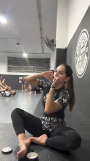 Giovanna Eburneo feet photo 5