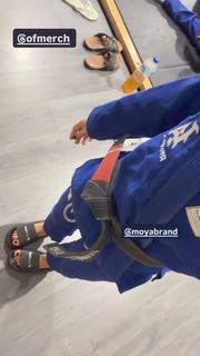Giovanna Eburneo feet photo 2