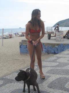 Giovanna Ewbank feet photo thumbnail