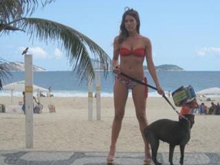 Giovanna Ewbank feet photo thumbnail