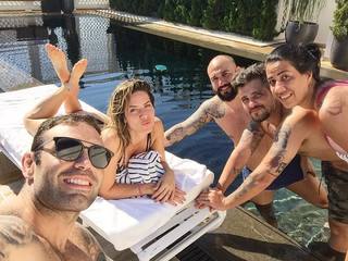 Giovanna Ewbank feet photo thumbnail